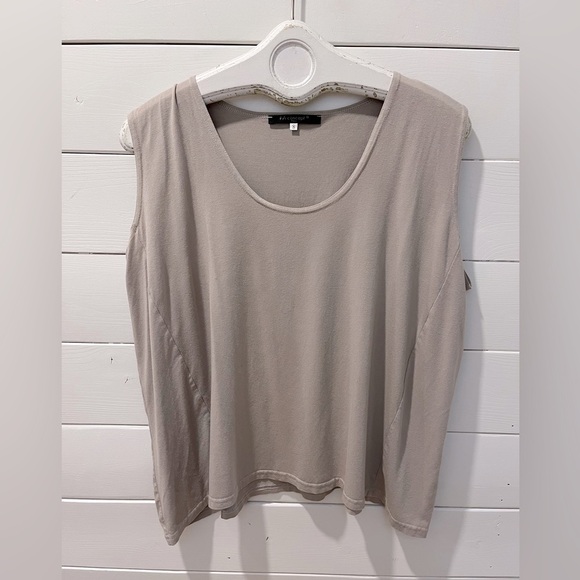 FA CONCEPT – STRETCH SLEEVELESS TOP – SIZE 8 / 3X (SEE MEASUREMENTS) - Picture 1 of 10